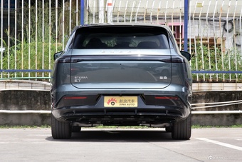 2025款星纪元 ET 增程 265 Max城区辅助驾驶