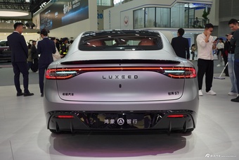 2025广州车展实拍：智界S7