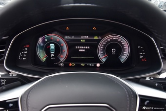 2025款奥迪A6L 改款 40 TFSI 豪华动感型