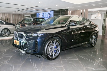2026款宝马X6 xDrive40i 尊享型 M运动套装