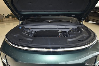 2024款理想L8 Ultra图片