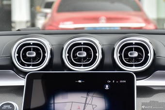 2026款奔驰C级 C 260 L 运动版