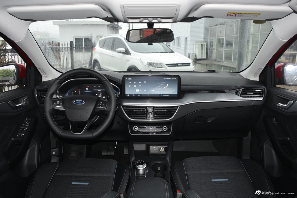 2021款福克斯Active EcoBoost 180劲潮型