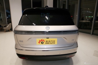 2026款蔚来ES8 六座行政签名版