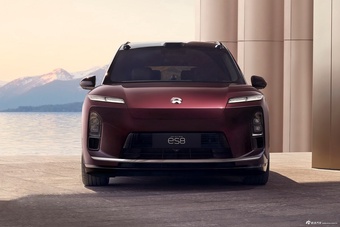 2026款蔚来ES8 M42星云红 官图