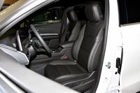 2025款凯迪拉克XT4 28T 两驱豪华型