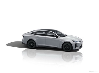 2025款长安UNI-V 1.5T 高能运动版 官图