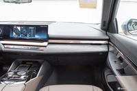 2024款宝马i5 eDrive 35L M运动套装