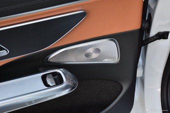 2024款奔驰E级 E 260 L 运动型