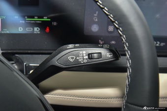 2025款奥迪Q6L e-tron 超长续航版