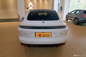 2025款蔚来ET5 75kWh