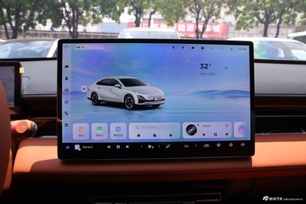 2025款五菱星光纯电 610km 智能旗舰型