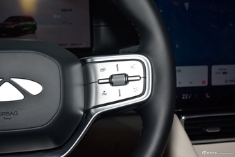 2026款风云T11 220四驱全家乐