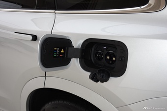 2024款问界M7 1.5T 两驱Plus版 5座