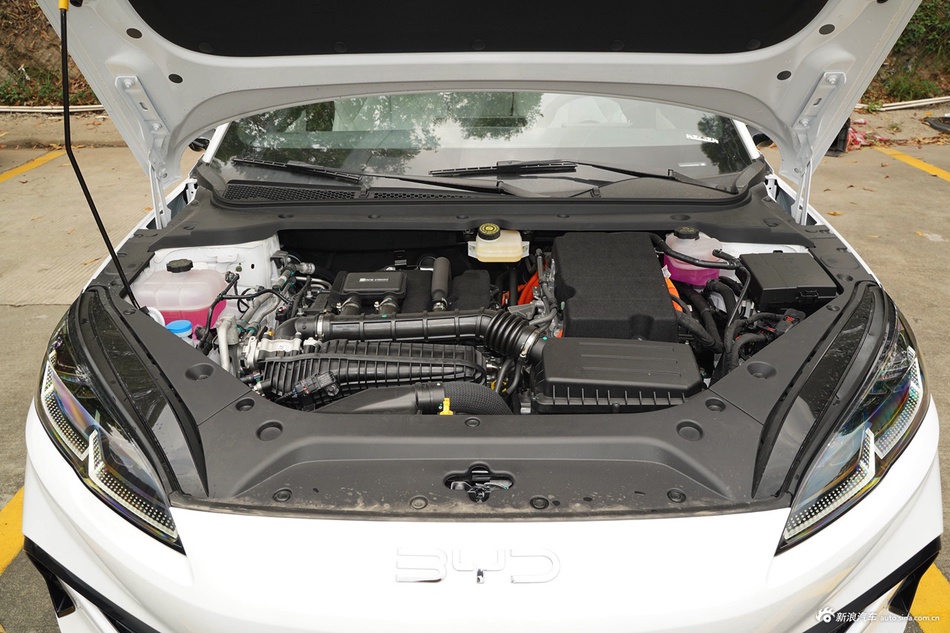 2025款海豹06DM-i 智驾版 120KM尊荣型