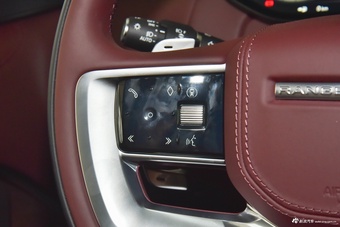 2026款揽胜 3.0 L6 400PS HSE长轴版
