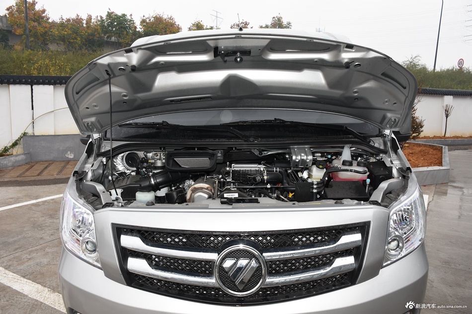 2023款图雅诺 2.0T自动都市版多功能 短轴低顶 后单胎5/6/9座