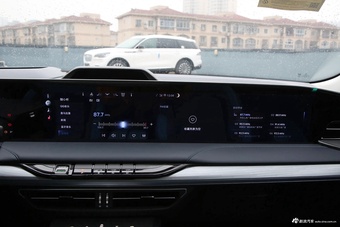 2024款林肯Z 2.0T 混动 两驱尊耀版