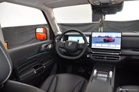 2025款坦克300 2.4T 柴油版