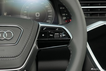 2026款奥迪A6L 45 TFSI quattro 臻选动感型+尊享包