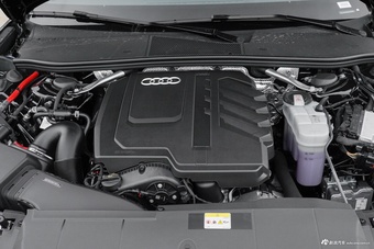 2026款奥迪A6L 45 TFSI 臻选动感型