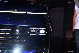 2025广州车展实拍：银河V900