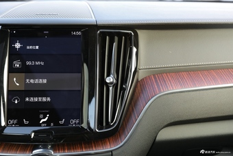 2021款沃尔沃XC60 2.0T四驱T5智雅豪华版