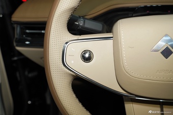 2025款昊铂HT 670 Max版