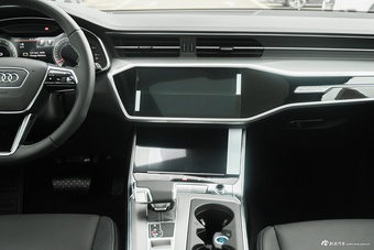 2025款奥迪A6 allroad quattro 55 TFSI