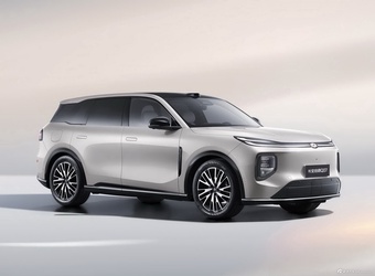 2025款长安启源Q07 215智驾旗舰型 官图