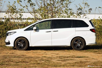 2026款奥德赛 2.0L e:HEV 锐·耀享版