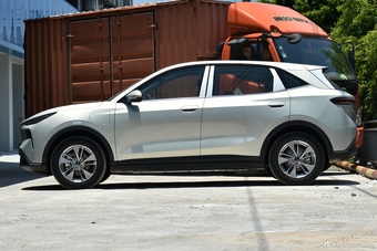 2025款悦意03 565km 乐享版