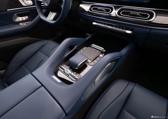 2027款奔驰GLE 450 4MATIC AMG Line 海外版 官图