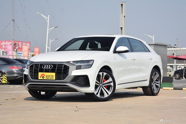 2019款奥迪Q8 3.0T自动55 TFSI 尊享动感型