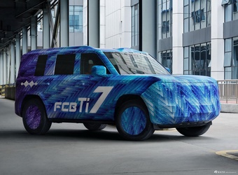 2025款方程豹钛7 基本款