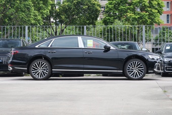 2026款奥迪A8L 55 TFSI quattro旗舰型