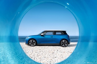 2025款电动MINI COOPER 海盐蓝 官图