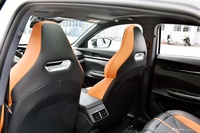 2025款长安UNI-V 1.5T 500Bar尊贵运动型