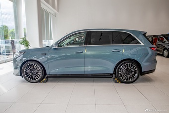2026款魏牌V8X 豪华家庭版Ultra