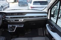 2024款图雅诺大V 多功能版 2.0T手动 长轴中顶 后单胎5/6/7/9座