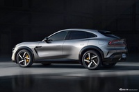 2025款小米YU7钛金属