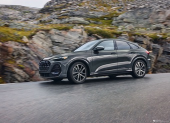 2026款奥迪Q5 Sportback(海外) 基本型 官图