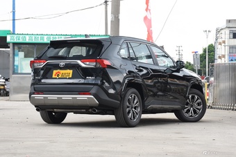 2024款RAV4荣放 2.0L CVT两驱风尚PLUS版