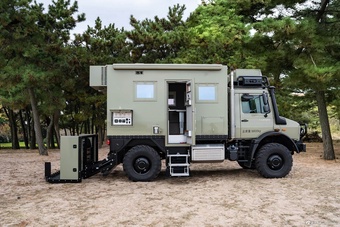 2026款康派斯奔驰Unimog 方舱版 官图