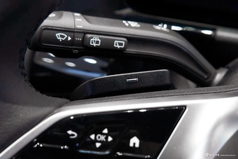 2025款奔驰GLA 200