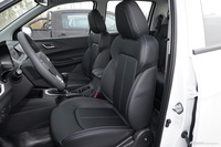 2023款宝典 2.5T柴油两驱舒享版标轴