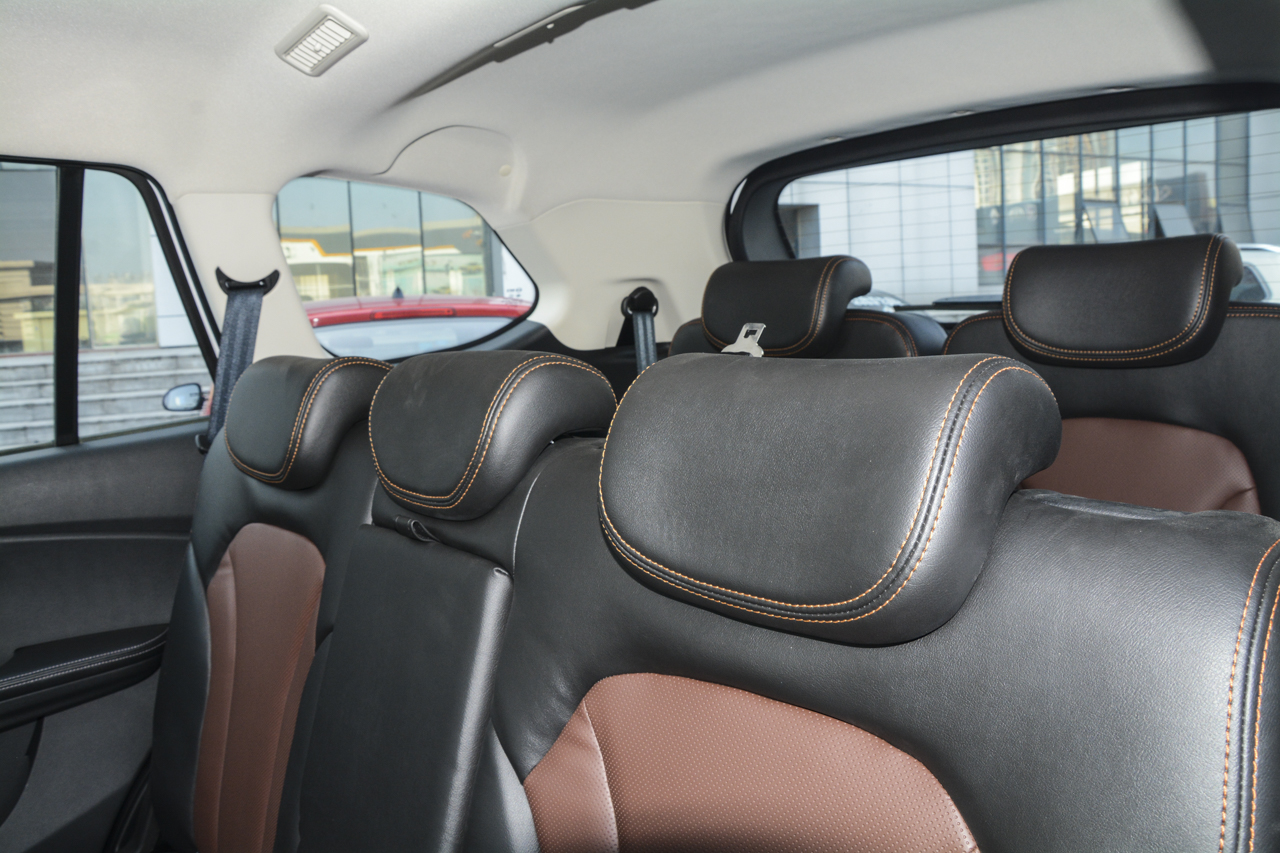 2019款斯威X7 1.8L手动舒适版7座