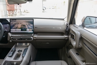 2026款哈弗大狗PLUS PHEV Hi4 200km 长续航潮电版