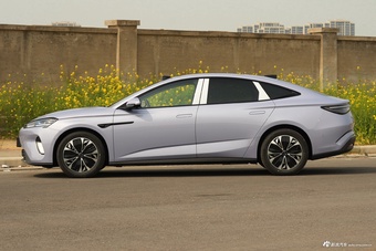 2026款海豹07 EV 705旗舰型