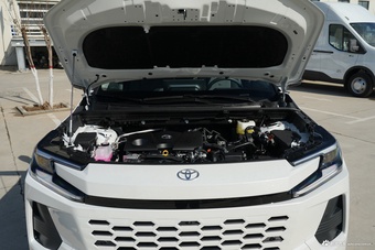 2022款威兰达双擎 2.5L E-CVT两驱尊贵版图片